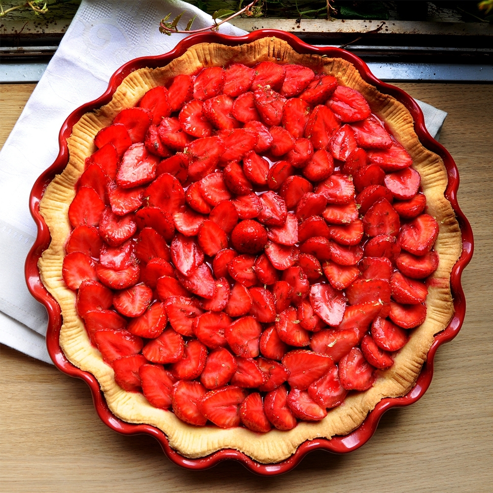 Emile Henry - Ruffled Tart dish  32 cm