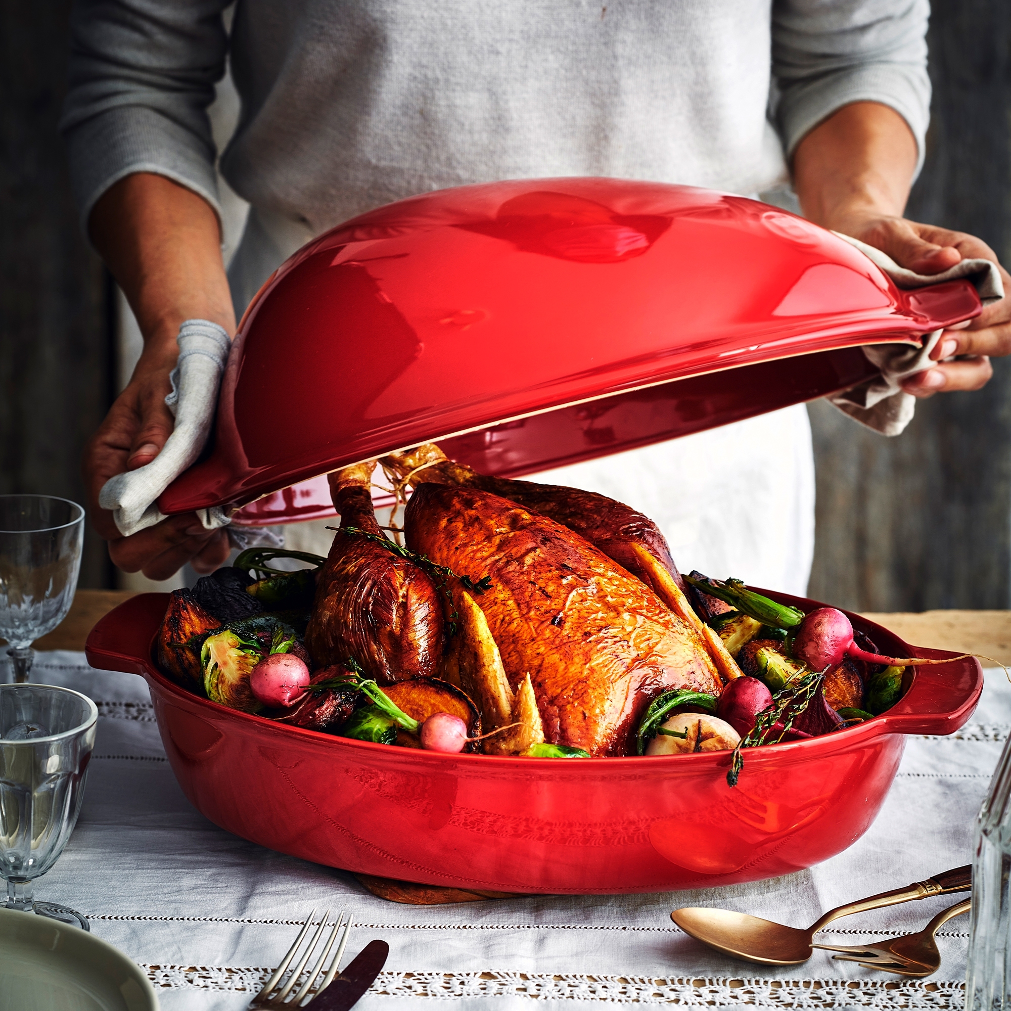 Emile Henry - Hähnchenbräter 8 L - Grand Cru Emile Henry - Hähnchenbräter 8 L - Grand Cru