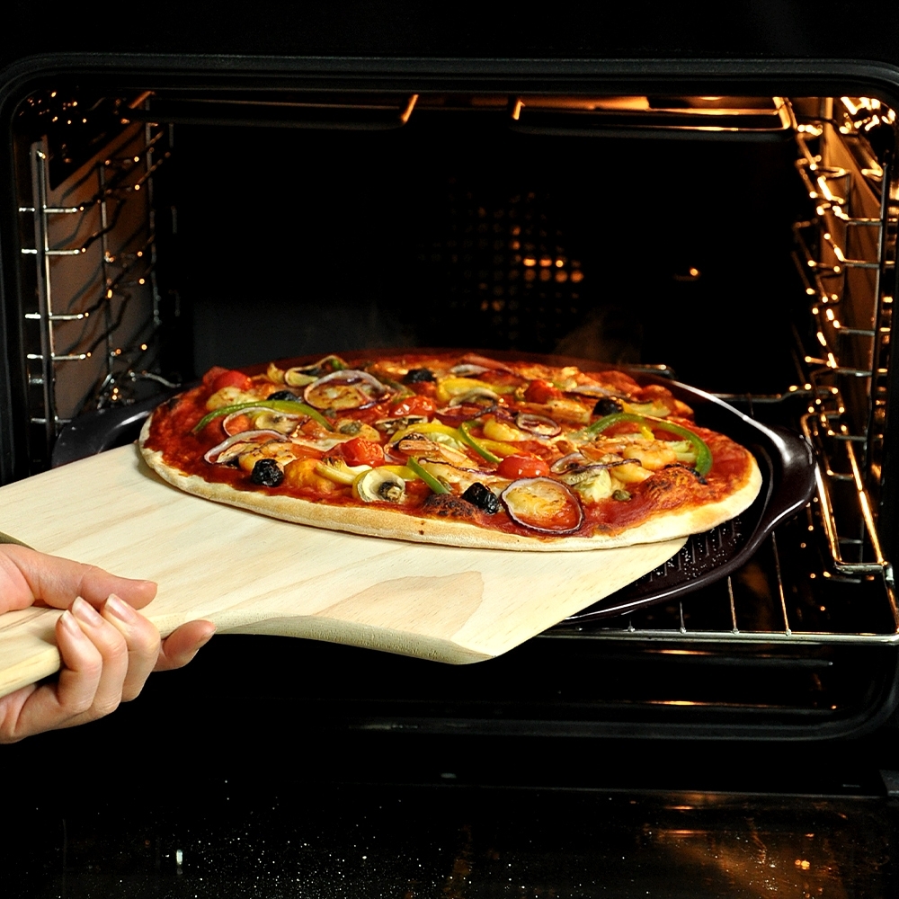 Emile Henry - Pizza Station 42 x 35 cm - Truffe