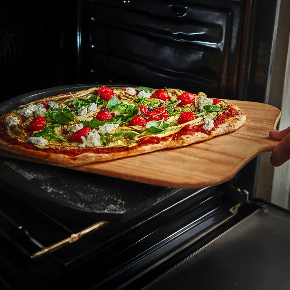 Emile Henry - Pizza Peel beech wood