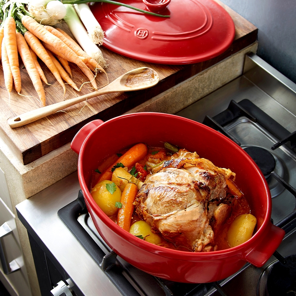 Emile Henry - Oval stewpot  6 L Emile Henry - Oval stewpot  6 L