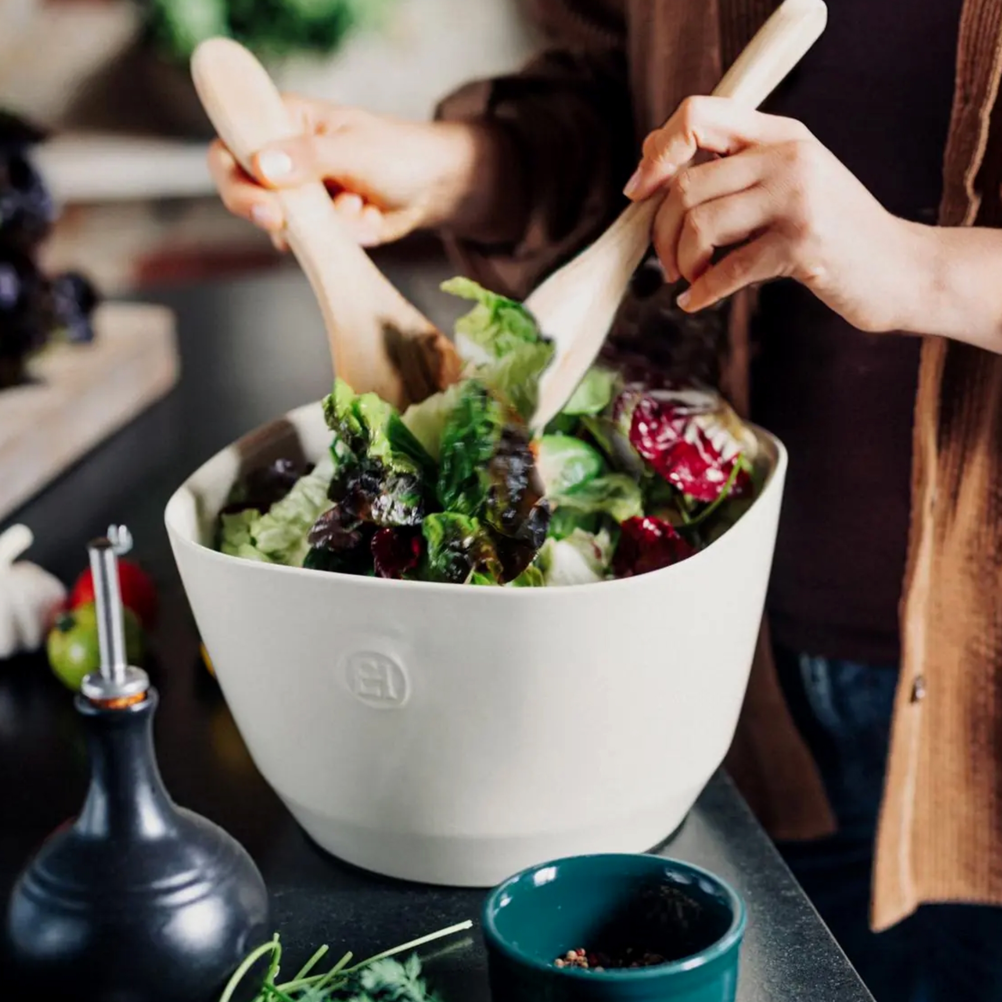 Emile Henry - Salad Bowl L | 2 L