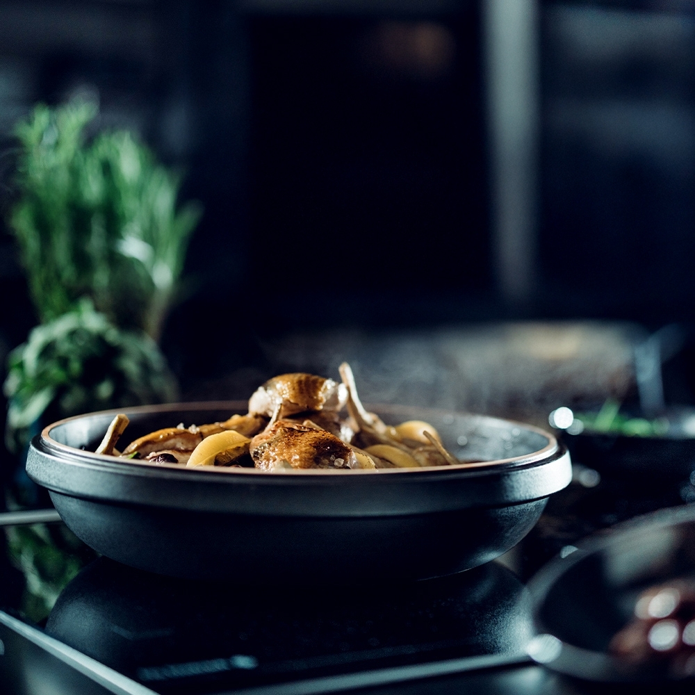 Emile Henry - Delight - Tagine Unterteil Schwarz für 6626