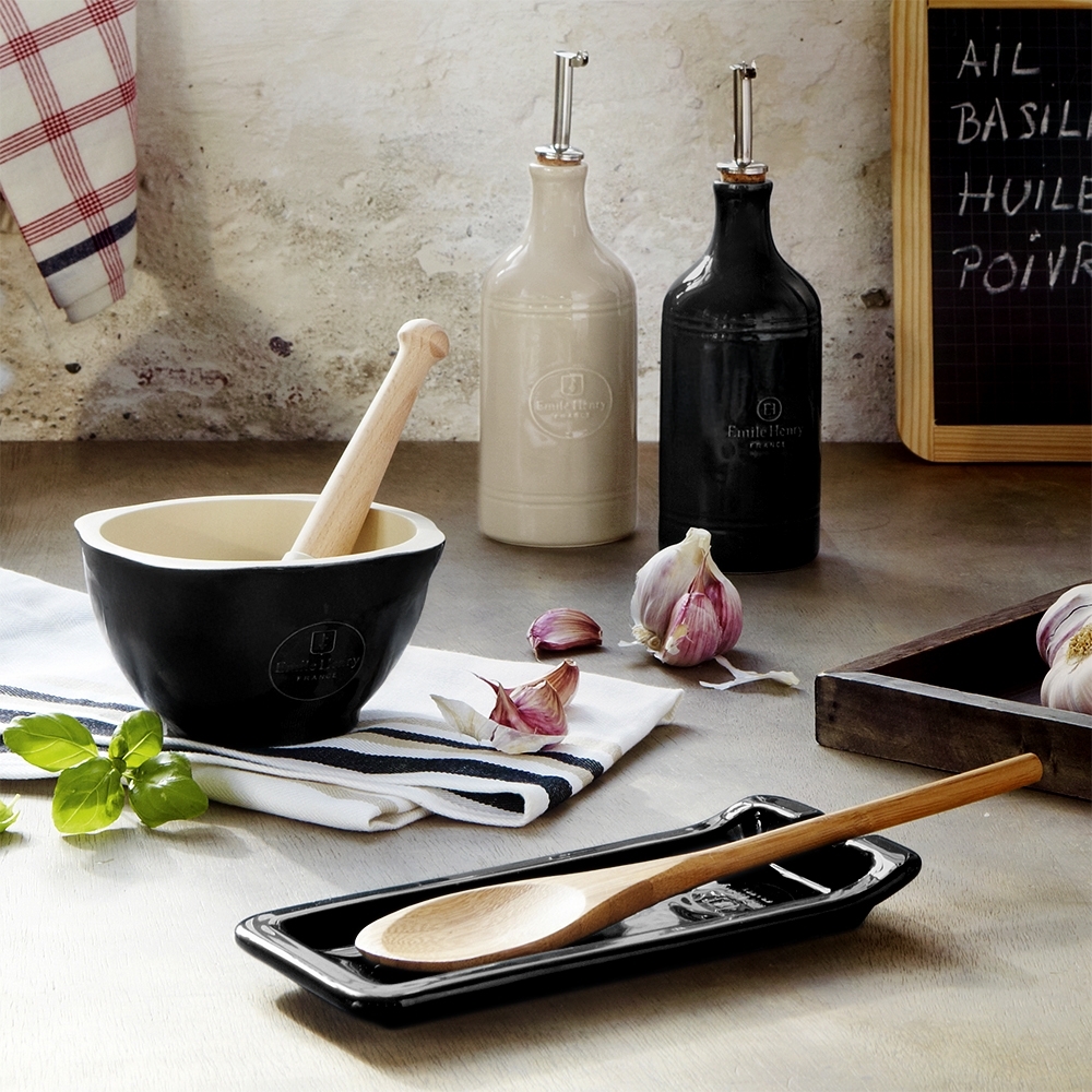 Emile Henry - Mortar and pestle